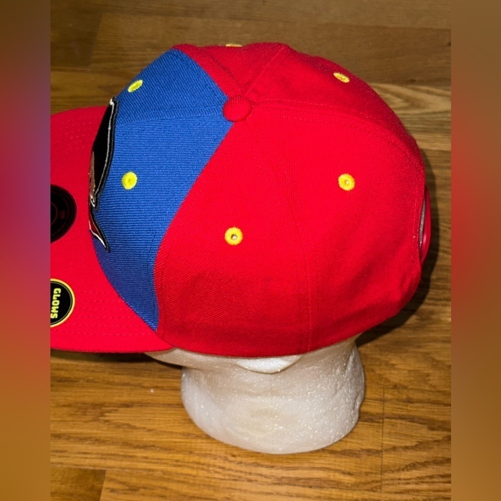 Youth New DC Superman hat​​​​​ - Picture 3 of 5